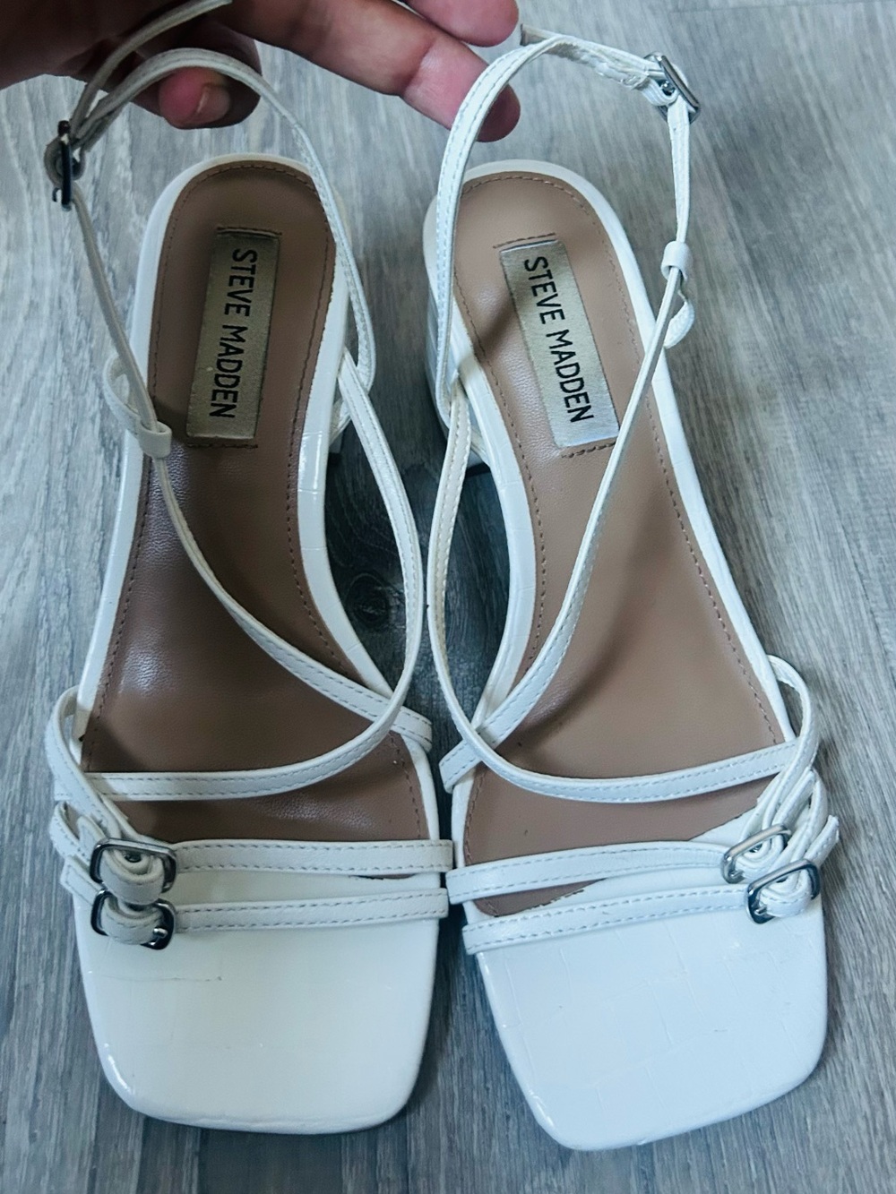 Steve Madden Women’s White Strappy Square-Toe Slingback Sandals Size 6